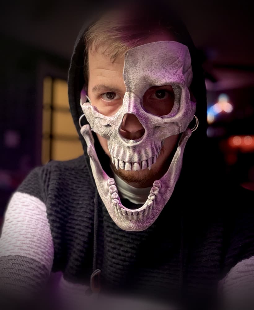 Vampire skull mask