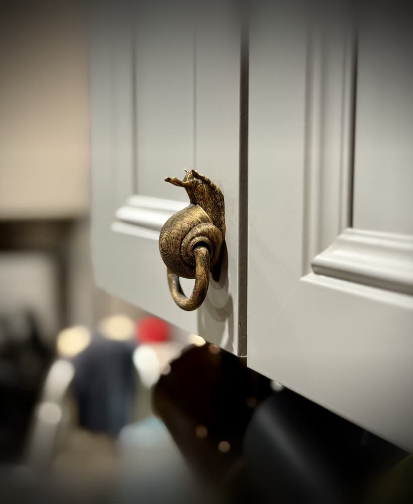 snail drawer pull
