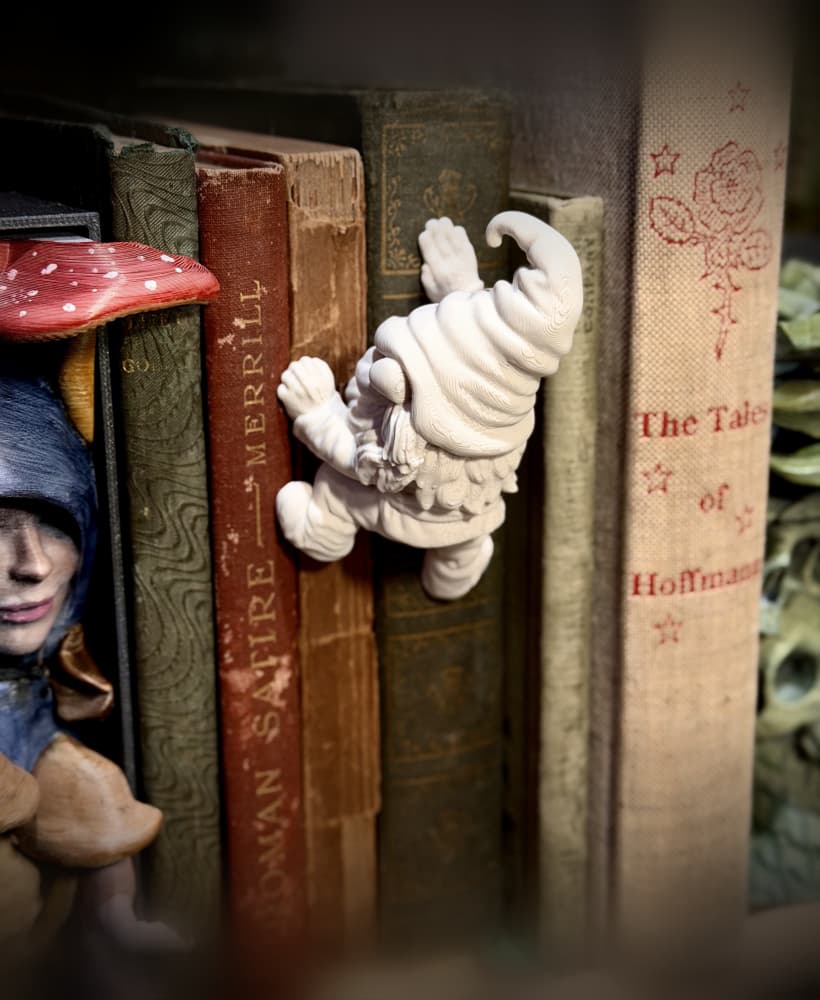 Gnome spine hugger