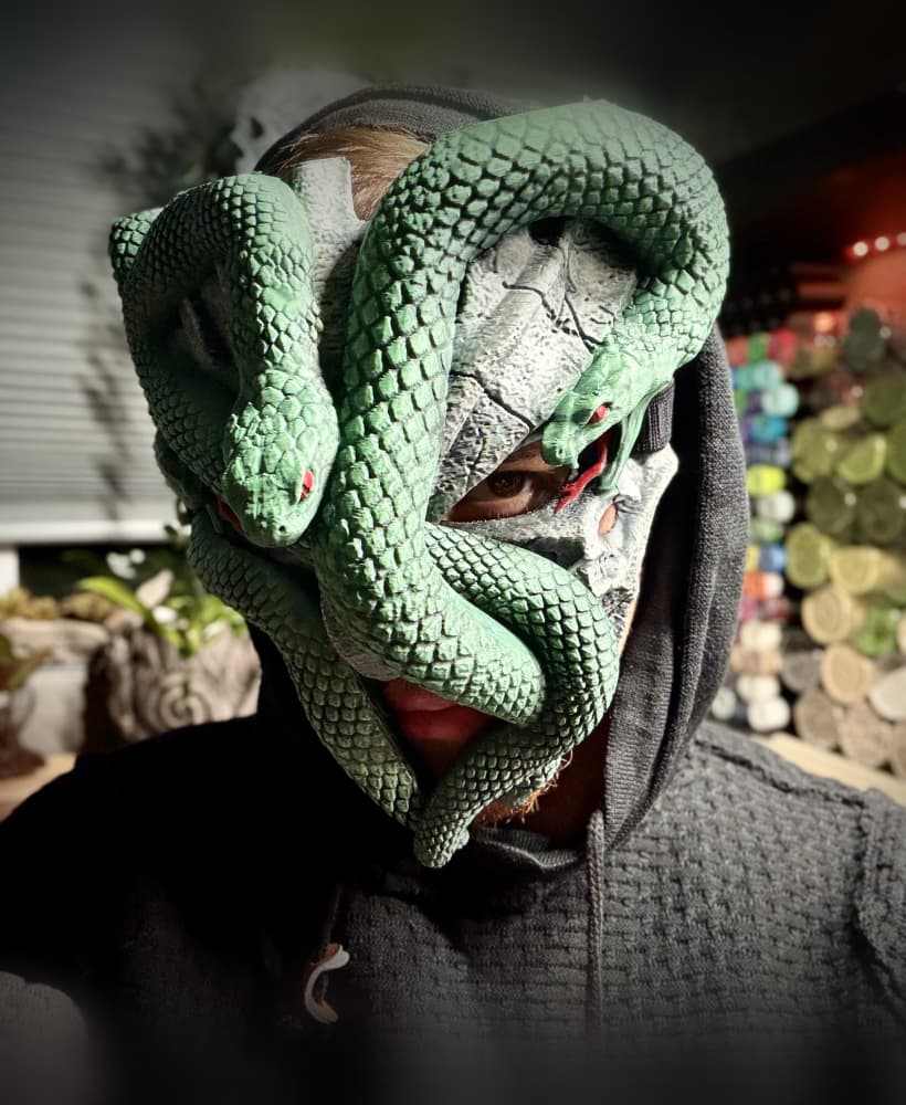 Medusa cultist mask