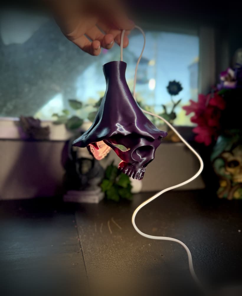 Hanging Skull flower light