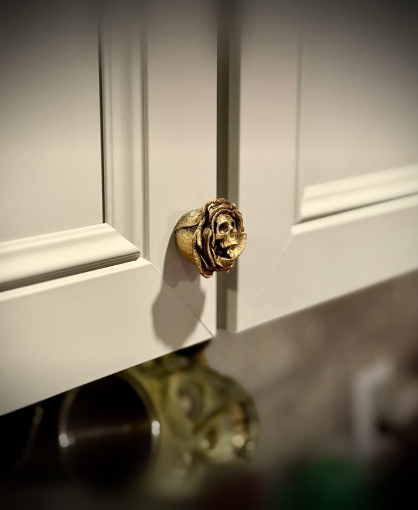 Gothic rose drawer pull