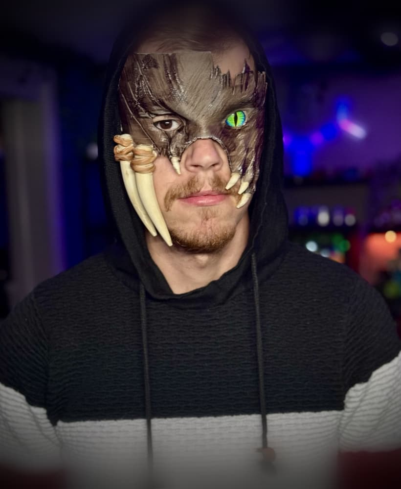 The witch hunter's mask